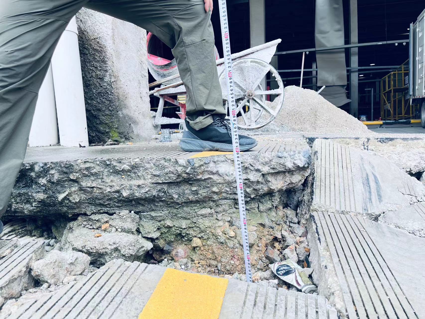 地基加固,注浆加固,罐体基础沉降,罐体基础下沉,微孔注浆,微孔工艺,特种复合浆液,MNC无差别沉降修复技术