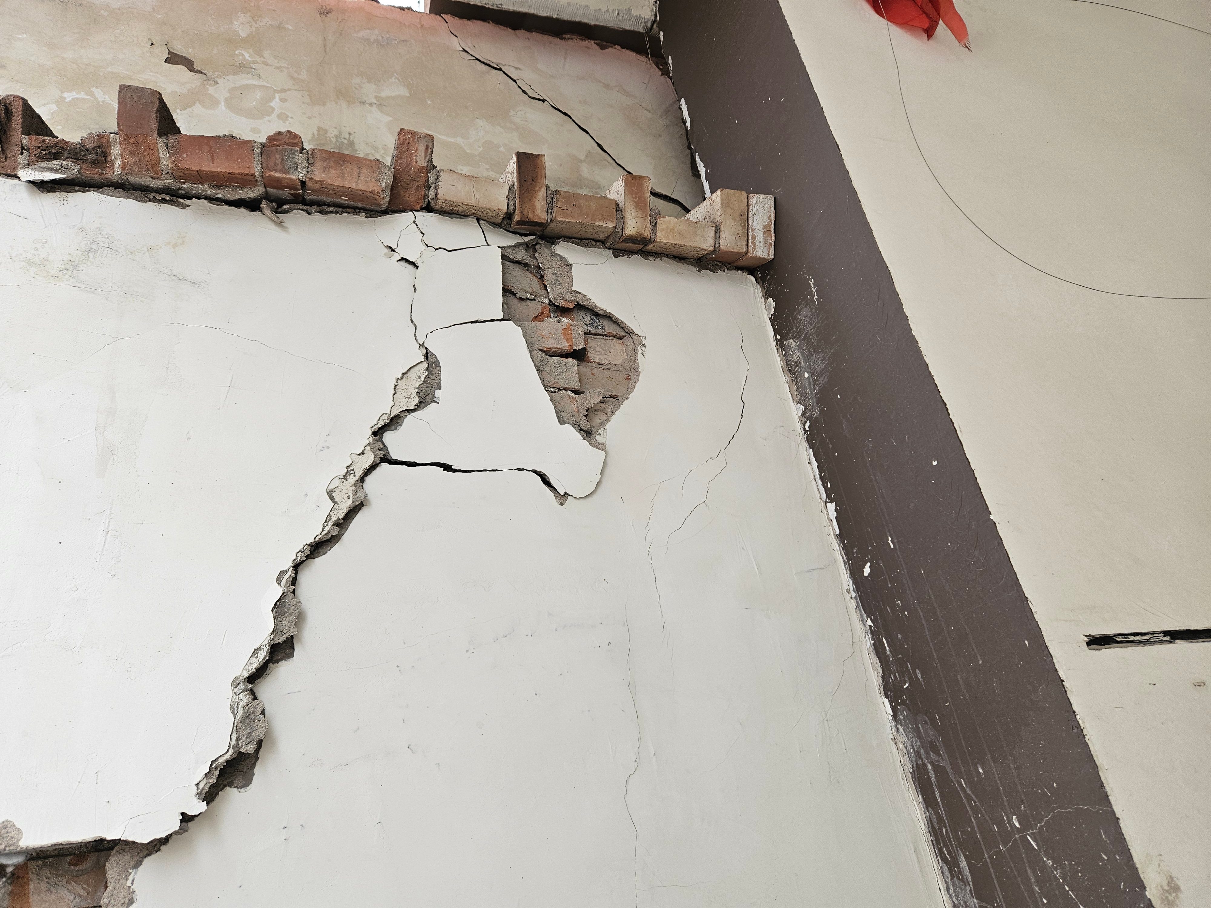 地基加固,注浆加固,罐体基础沉降,罐体基础下沉,微孔注浆,微孔工艺,特种复合浆液,MNC无差别沉降修复技术,大型罐体基础塌陷